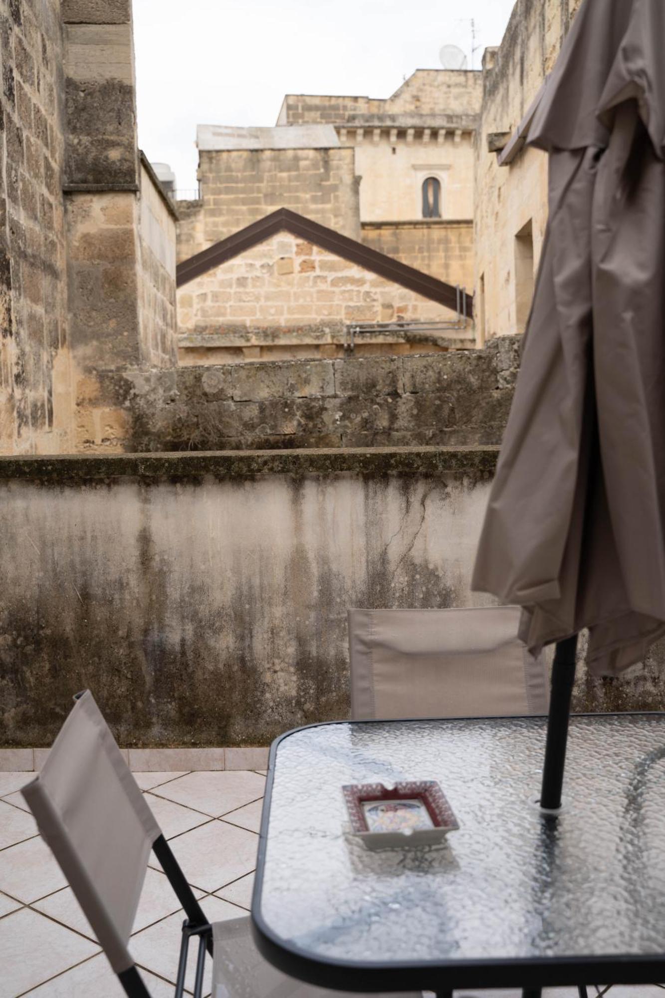 Victoria Apt - Historical Centre Lecce Exterior foto